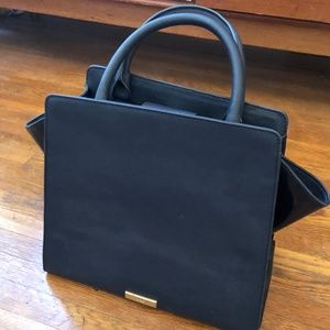 ZAC POSEN NAVY LEATHER BAG - GREAT CONDITION